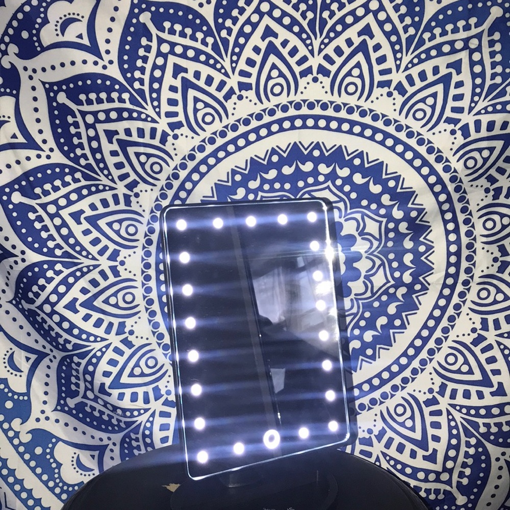 Light Up Vanity Mirror